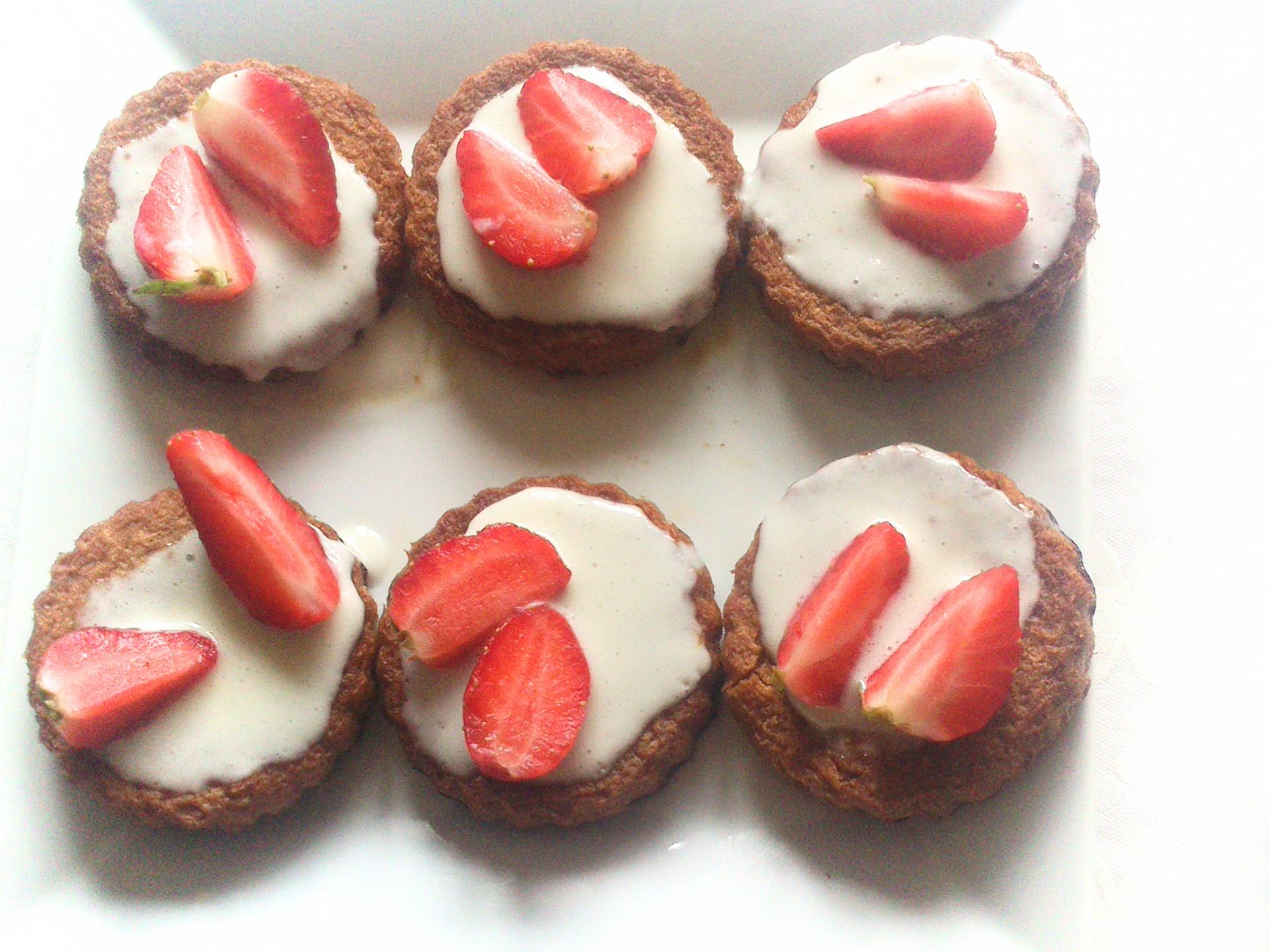 petits gateaux chocolat blanc et fraises