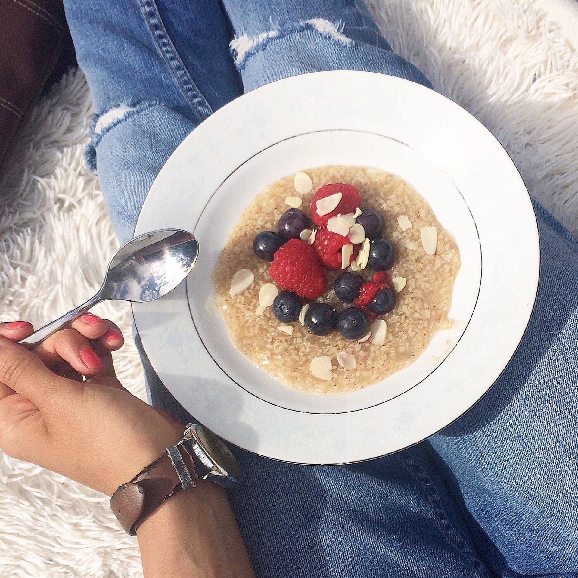 Porridge léger au son d'avoine et eau de coco