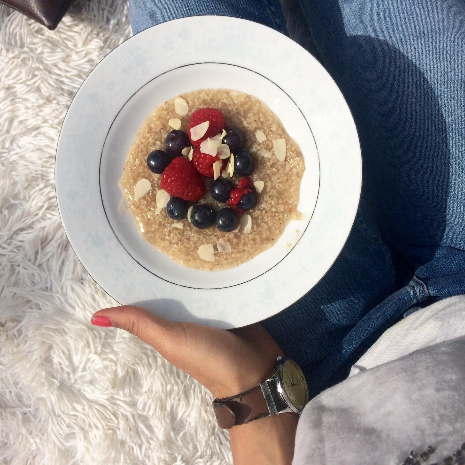 Porridge léger au son d'avoine et eau de coco