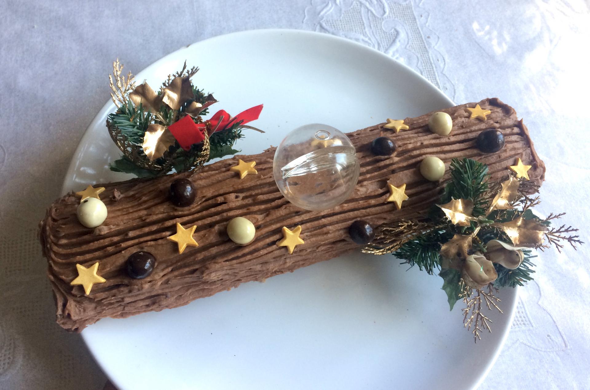 Bûche de Noël coeur marron, glaçage chocolat