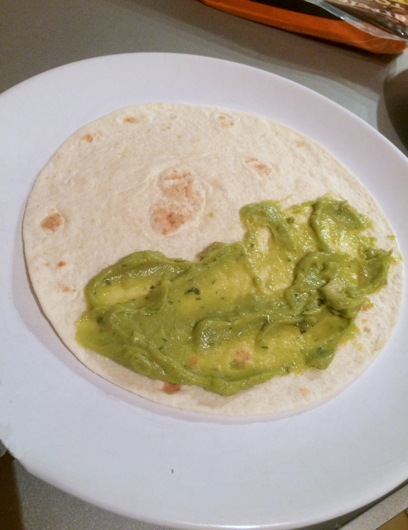 Fajitas au poulet, poivrons maïs et guacamole