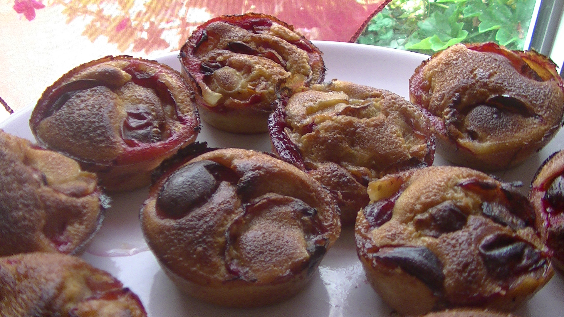 Muffins aux prunes rouges